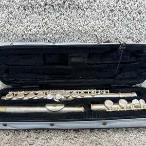 Helm Silver-Plated Flute with Zippered Carrying Case - Student Model